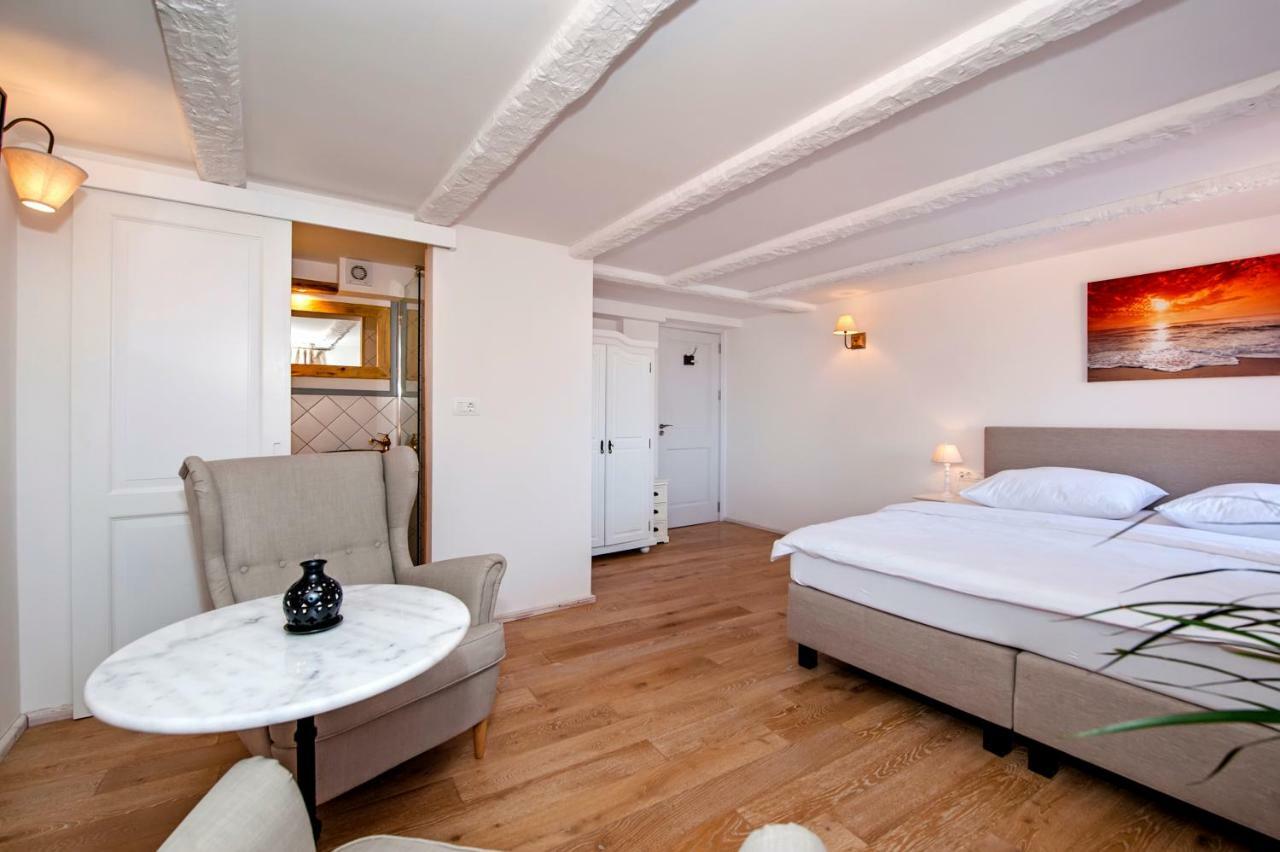 Casa Colloredo Free Parking ロヴィニ エクステリア 写真